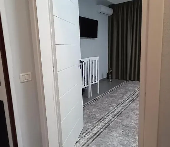 Center * Tirana